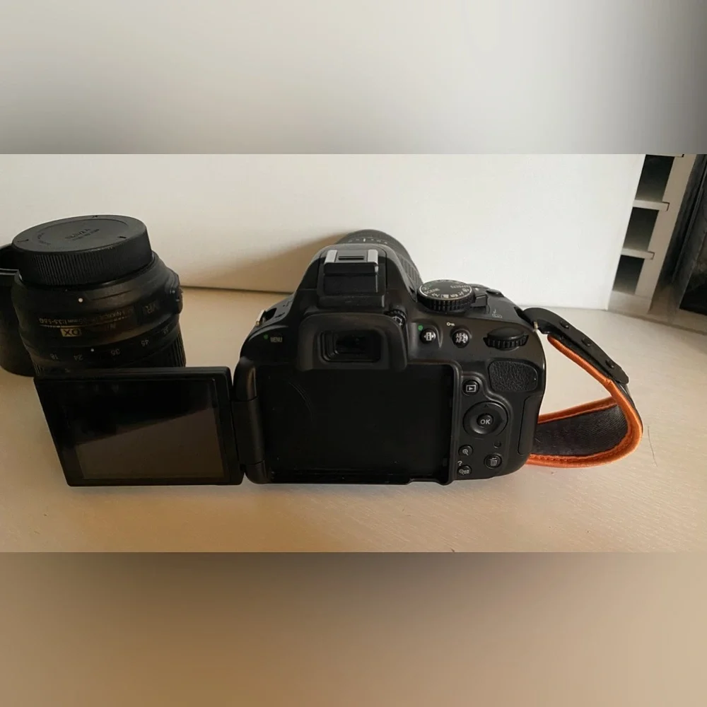 Nikon D5100 DSLR Camera Package